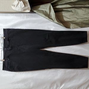 SZ. 22T WOMAN'S BLACK TORRID DENIM JEANS